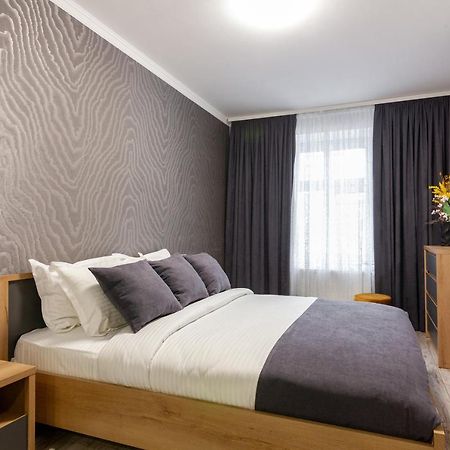 Alfa Apartments Kniazia Leva 2 Lviv Luaran gambar
