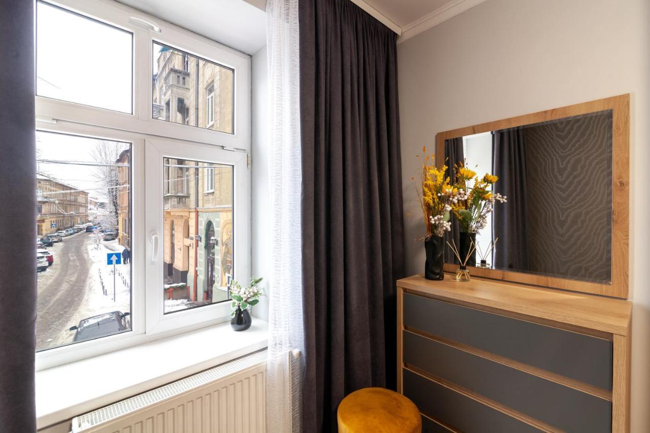Alfa Apartments Kniazia Leva 2 Lviv Luaran gambar