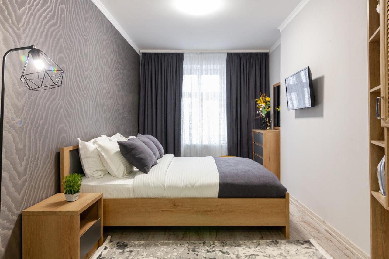 Alfa Apartments Kniazia Leva 2 Lviv Luaran gambar